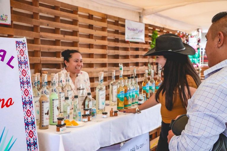 Ario celebra con sabor y tradición: llega la Feria del Mezcal, la Olla Podrida y la Cocada 2025