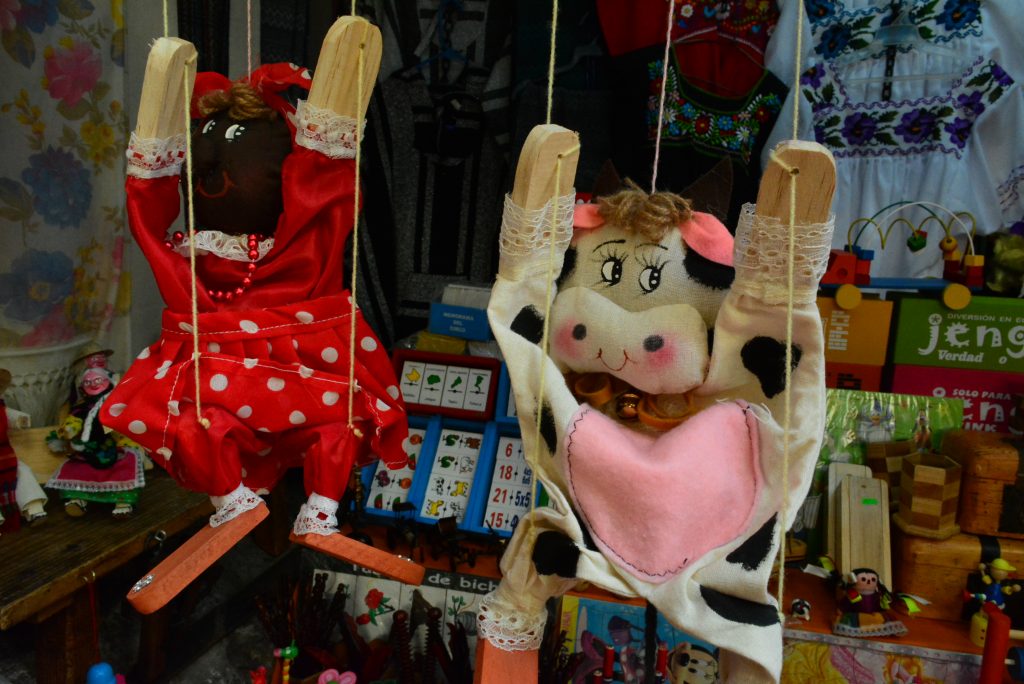 Juguetes de madera del Mercado de Dulces y Artesanías en Morelia
