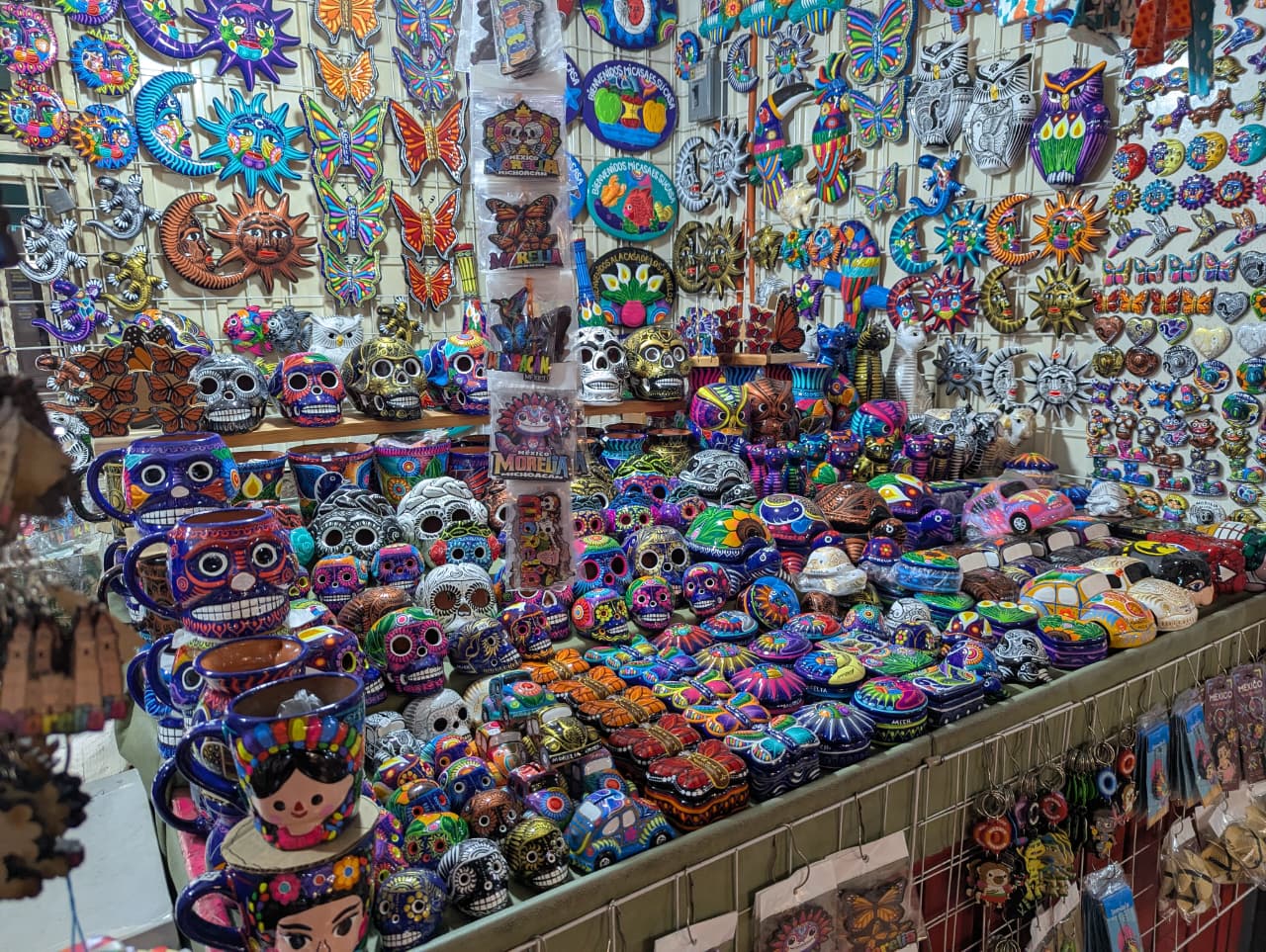 Mercado de Dulces y Artesanías en Morelia