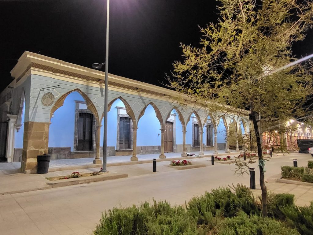 portales en la noche 