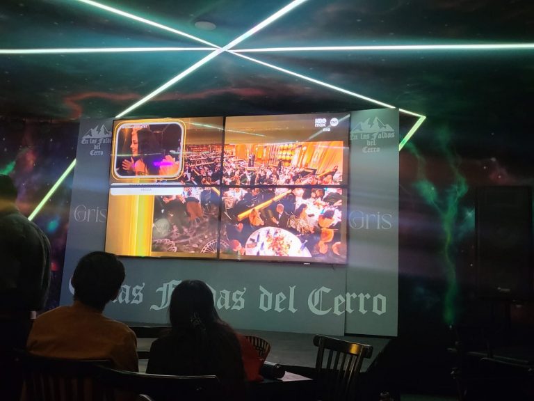 Cosmos XO de Morelia realiza transmisión en vivo de los Golden Globe