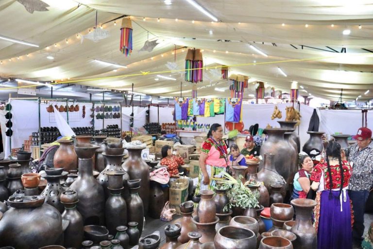 Tianguis artesanal de Uruapan: tradición viva en el corazón de Michoacán