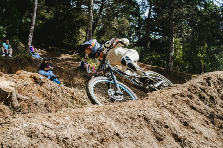 Tacámbaro se prepara para recibir importante competencia nacional de ciclismo